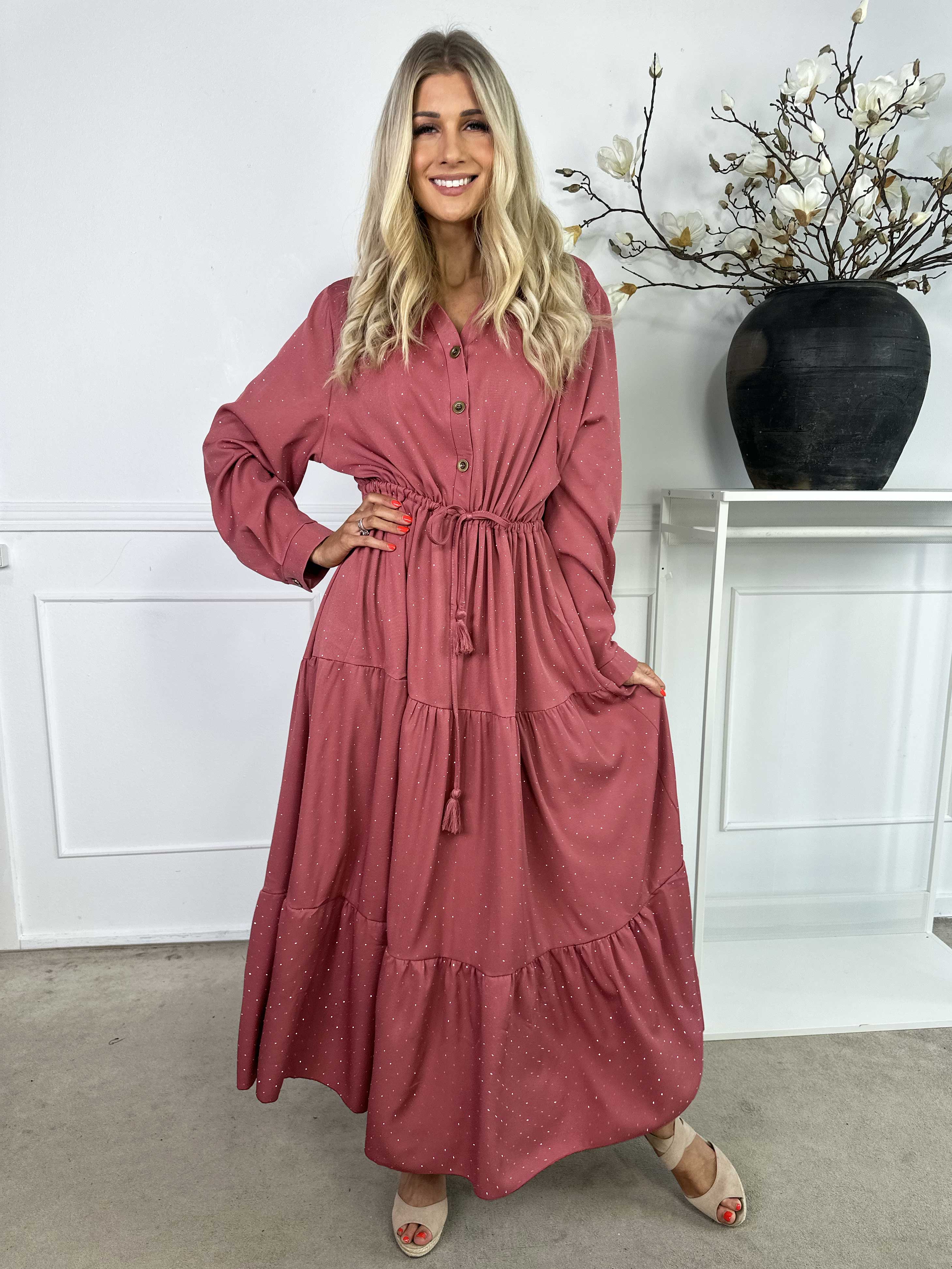 Starlight - Lang kjole med lag på lag look pyntet med similisten